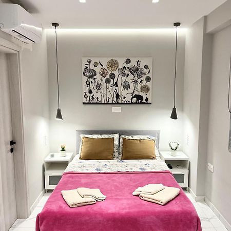 Blueline Apartment 2 Loutraki  Eksteriør bilde
