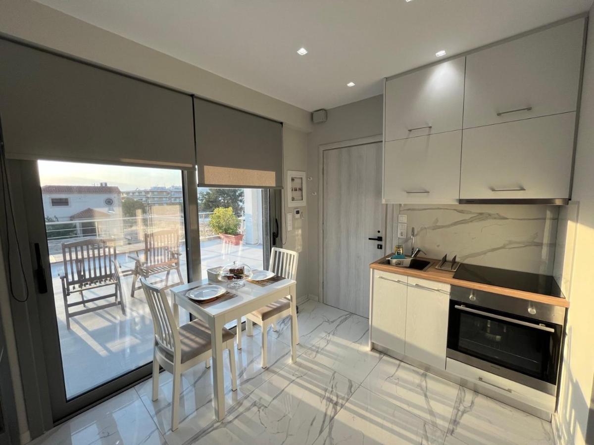 Blueline Apartment 2 Loutraki  Eksteriør bilde