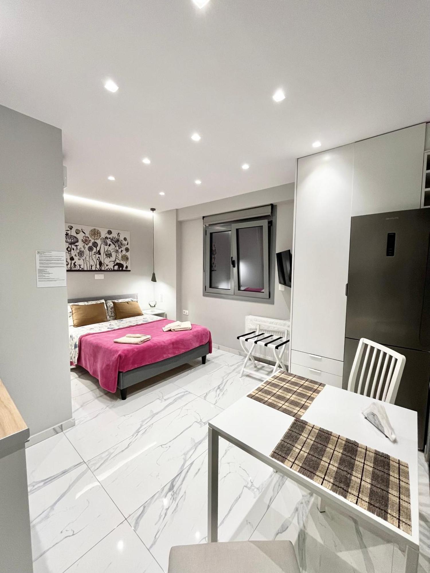 Blueline Apartment 2 Loutraki  Eksteriør bilde