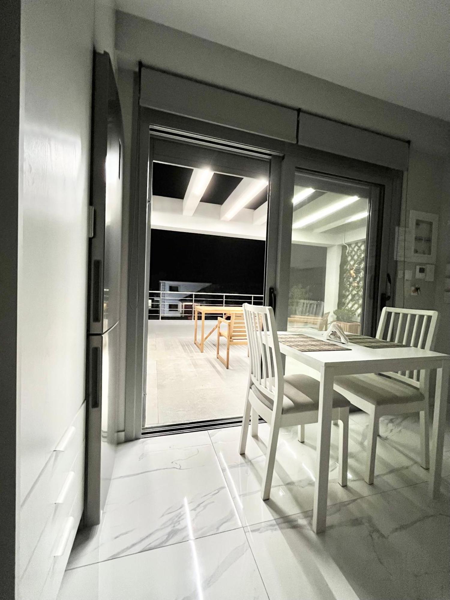 Blueline Apartment 2 Loutraki  Eksteriør bilde