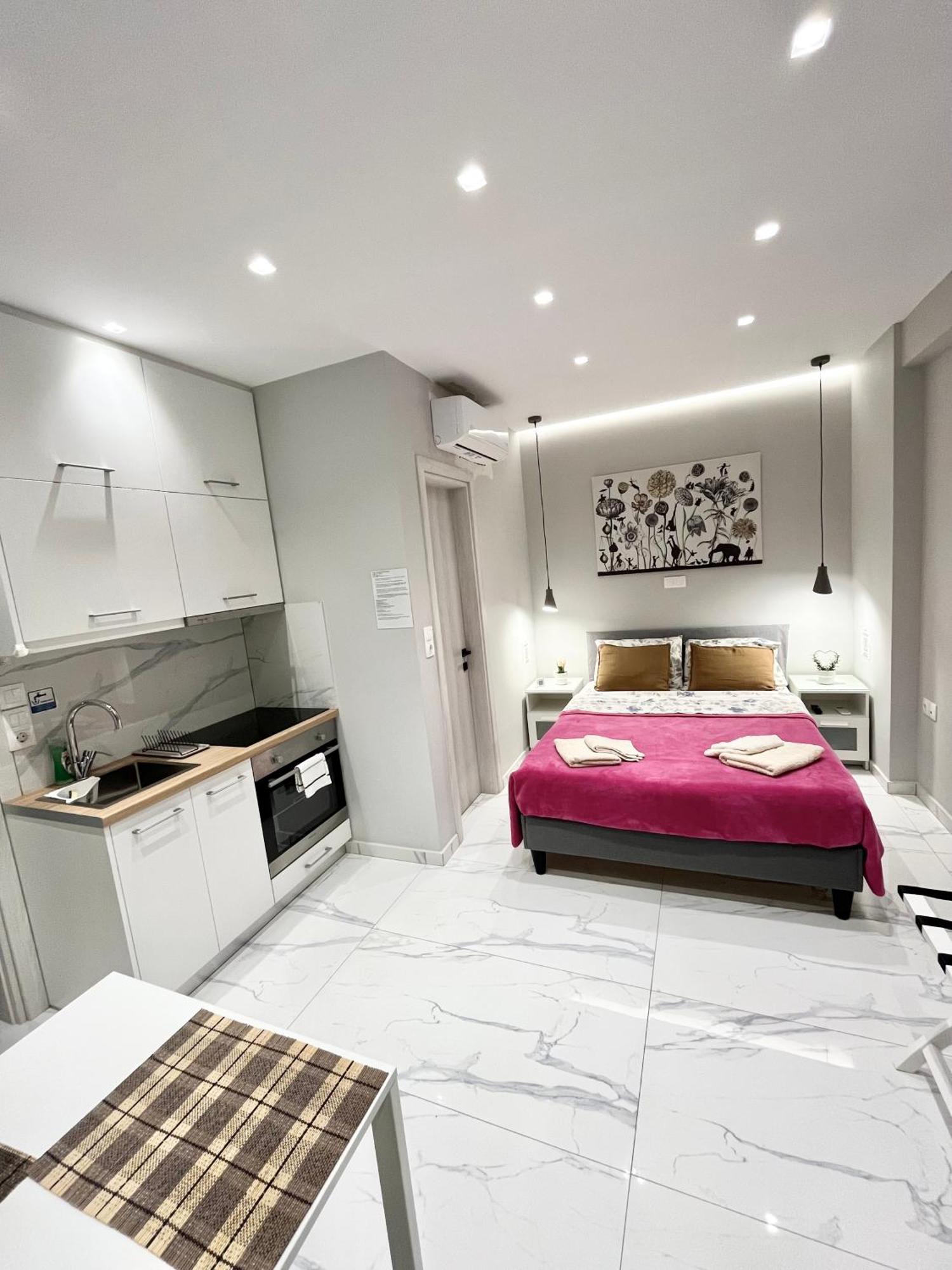 Blueline Apartment 2 Loutraki  Eksteriør bilde