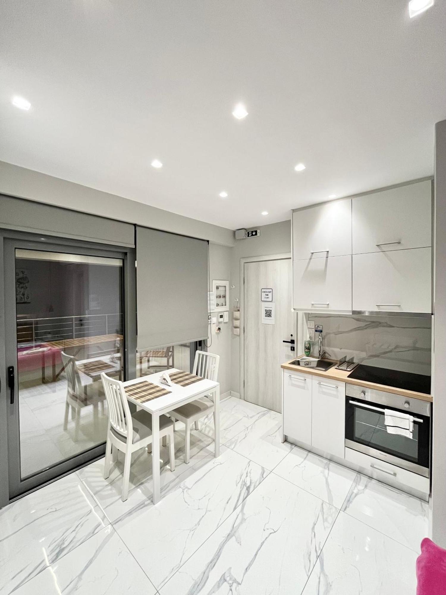 Blueline Apartment 2 Loutraki  Eksteriør bilde